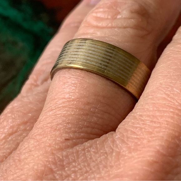 Heart and stripe ring size 8 - Picture 4 of 8